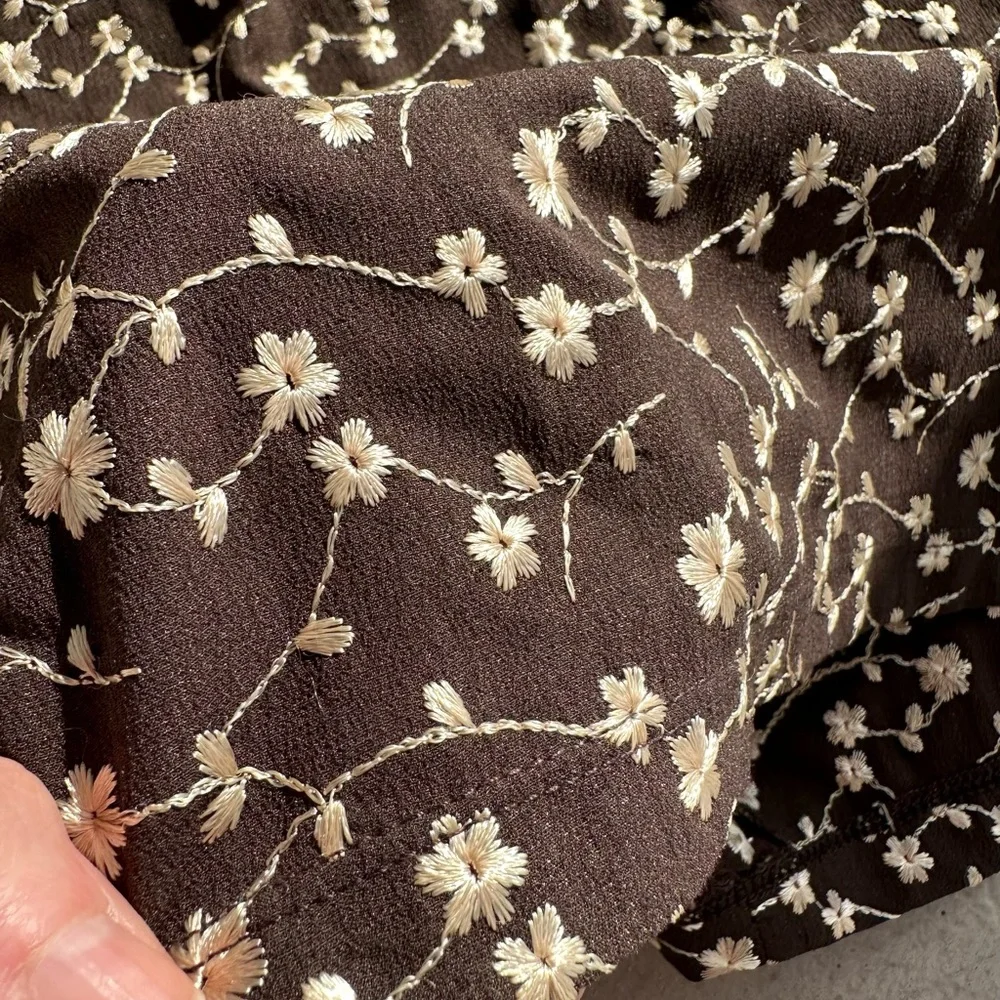 Dolce & Gabbana Brown & White 90s dizzy floral embroidered pencil Midi dress - Picture 3 of 11